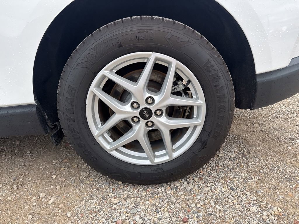 Used 2023 Ford Edge SEL image 18