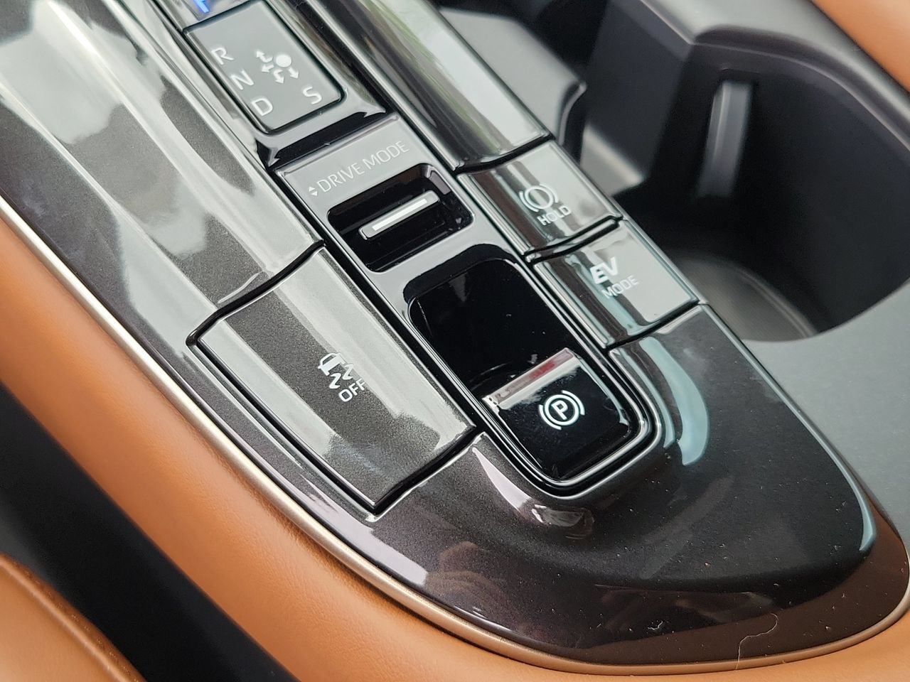 New 2026 Toyota Crown Signia AWD/4WD image 29