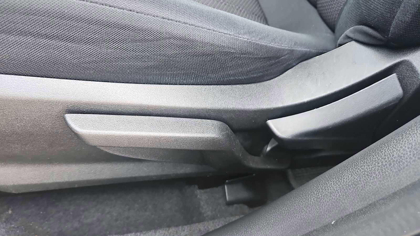 Used 2021 Subaru Crosstrek 2.0i image 14