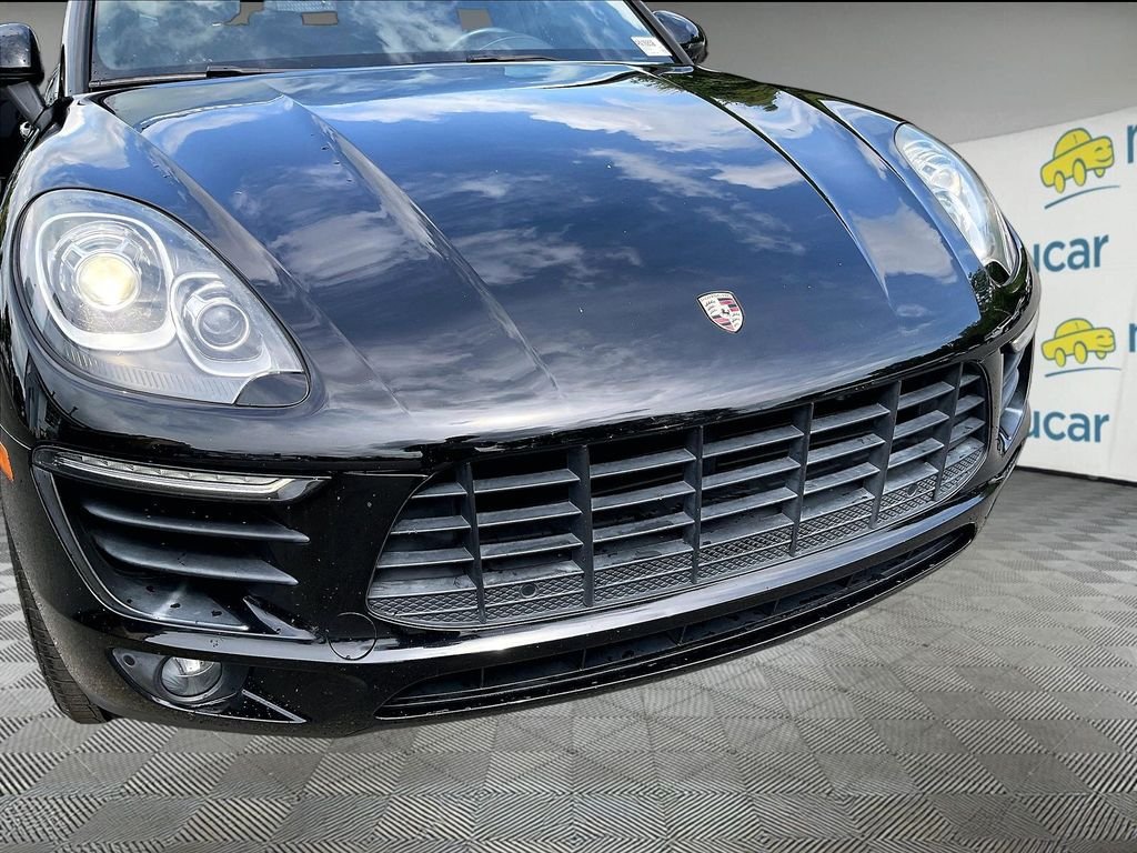 Used 2018 Porsche Macan AWD/4WD image 31