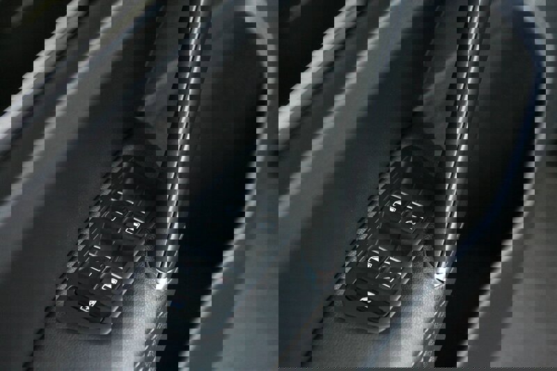 Used 2015 Volkswagen Golf SEL FWD image 9