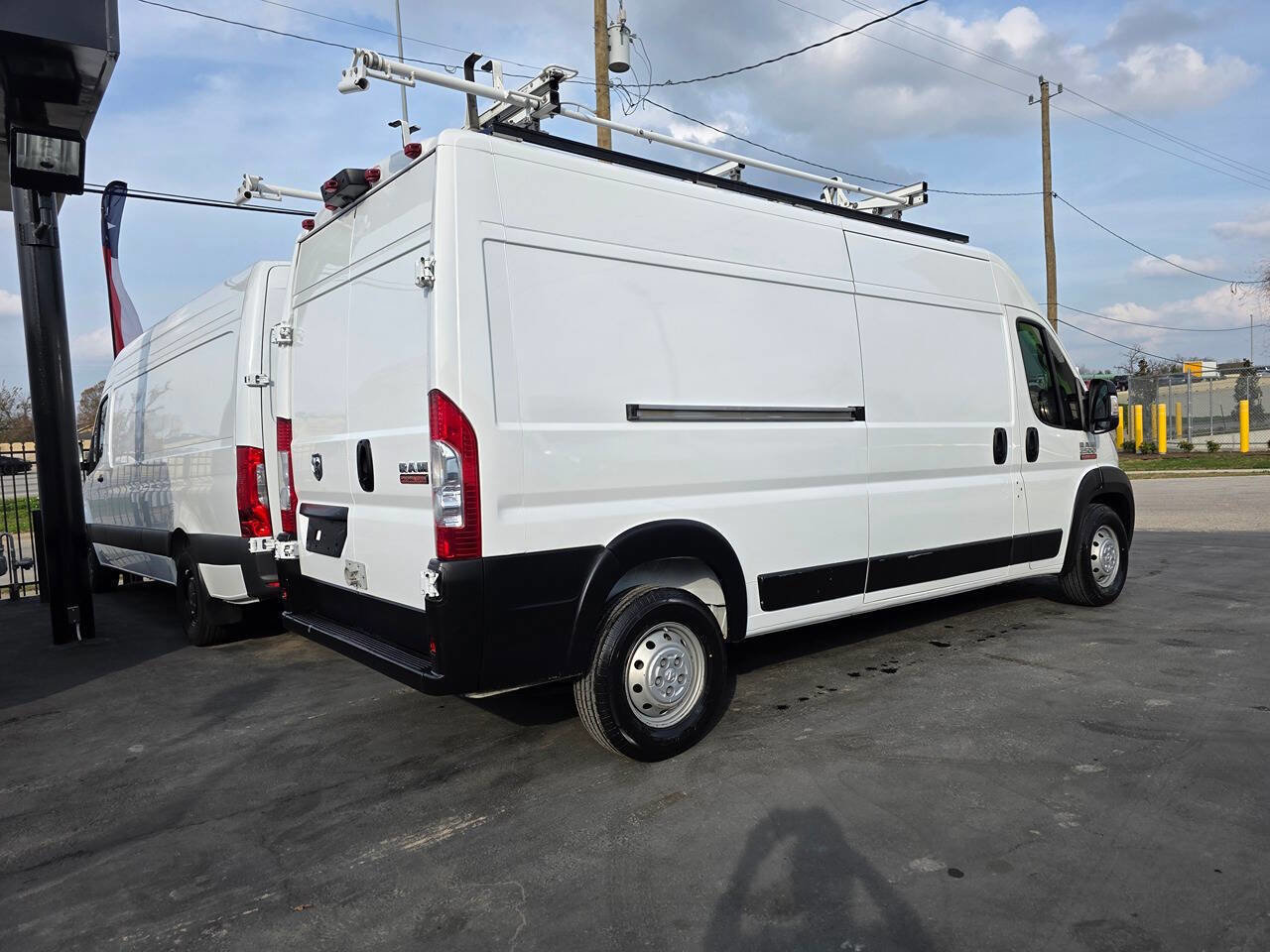 Used 2020 RAM ProMaster 2500 w/ Premium Appearance Group image 6