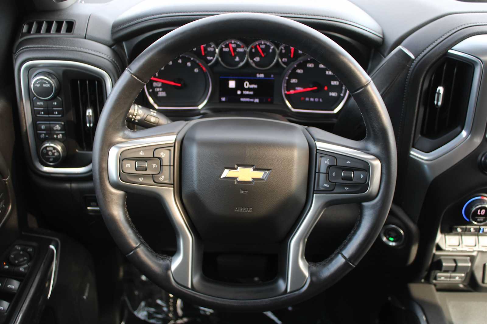 Certified 2021 Chevrolet Silverado 1500 LTZ w/ LTZ Premium Package AWD/4WD image 13