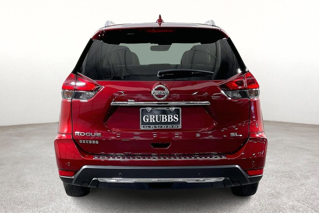 Used 2020 Nissan Rogue SL w/ Premium Package image 6