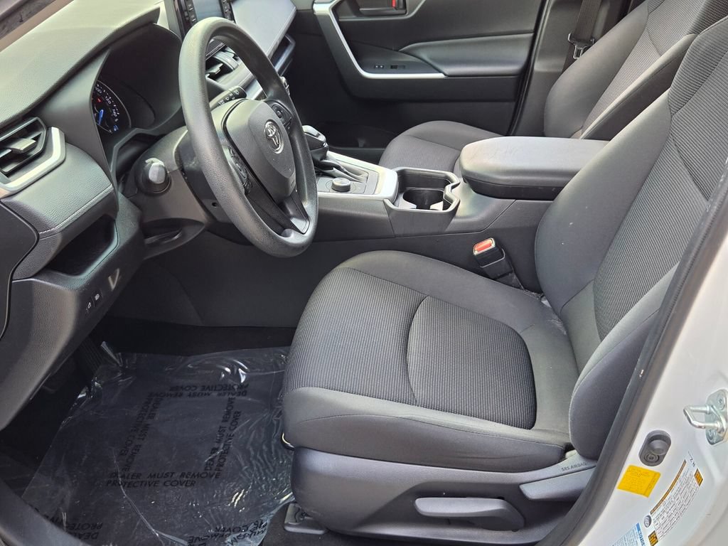 Used 2019 Toyota RAV4 LE w/ Carpet Mat Package AWD/4WD image 11