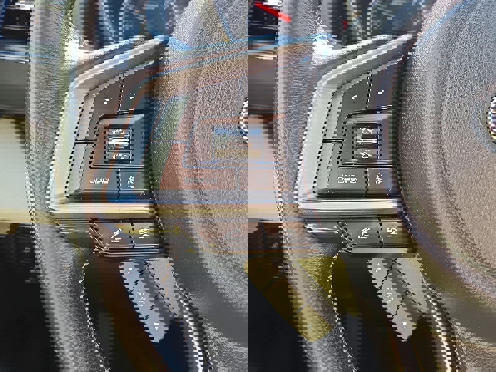 Used 2021 Subaru Ascent Premium w/ Convenience Package image 23