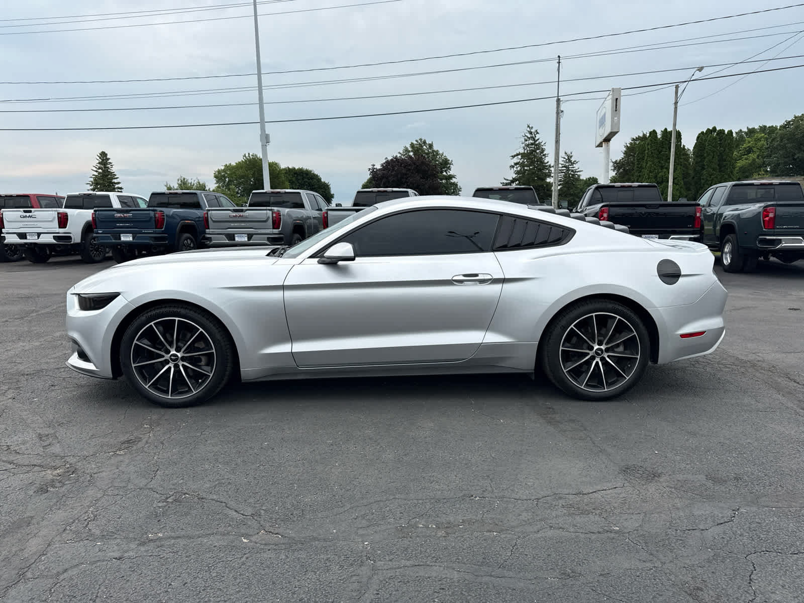 Used 2015 Ford Mustang Coupe w/ Wheel & Stripe Package RWD image 2