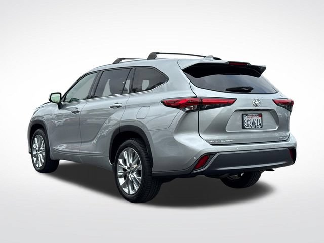 Certified 2021 Toyota Highlander Limited FWD image 11