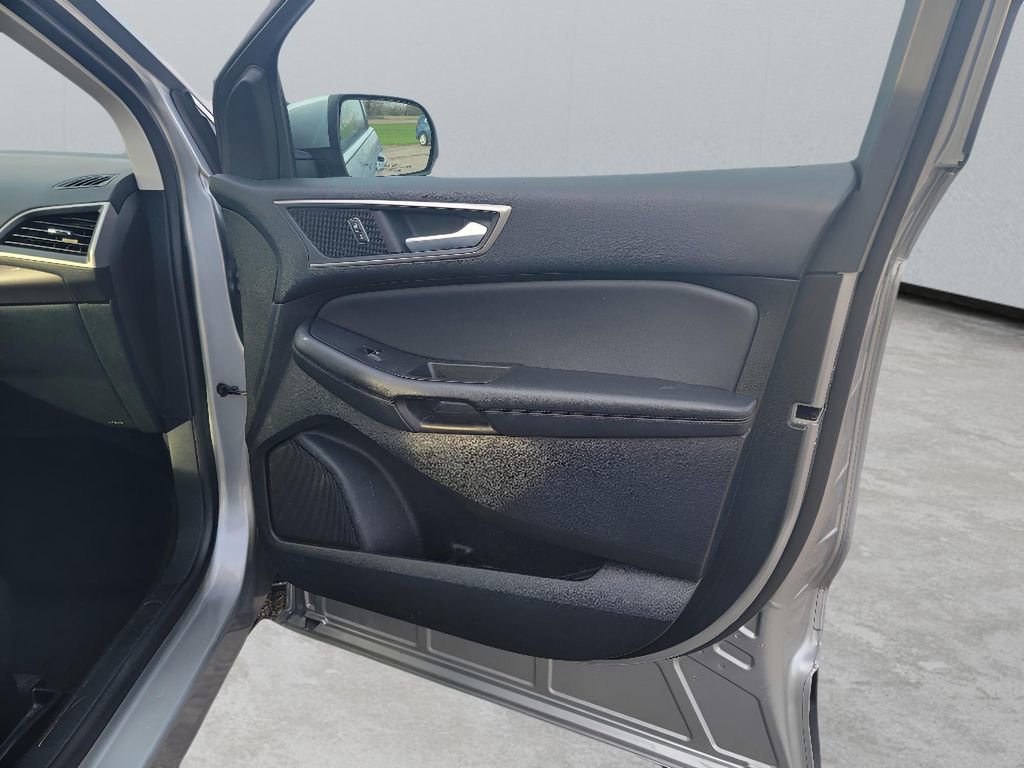 Used 2024 Ford Edge SEL AWD/4WD image 31