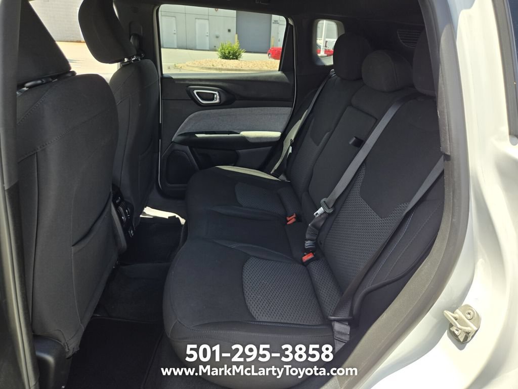Used 2023 Jeep Compass Sport AWD/4WD image 11