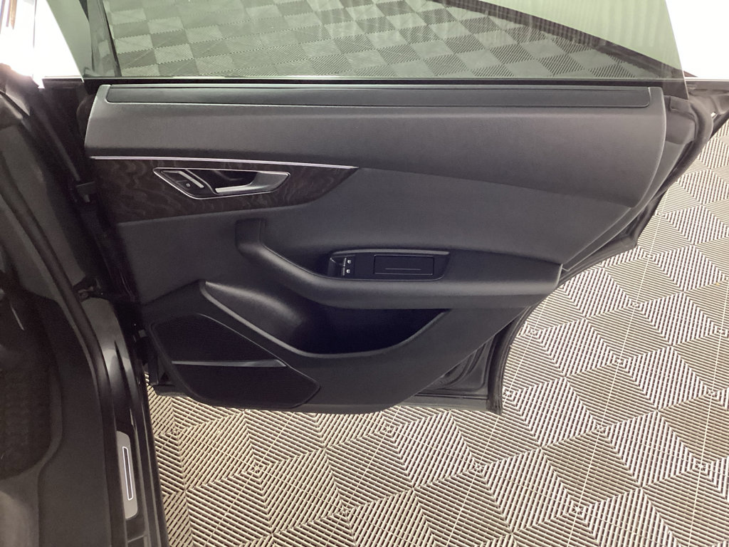 Used 2019 Audi Q8 Prestige w/ Year 1 Package image 12