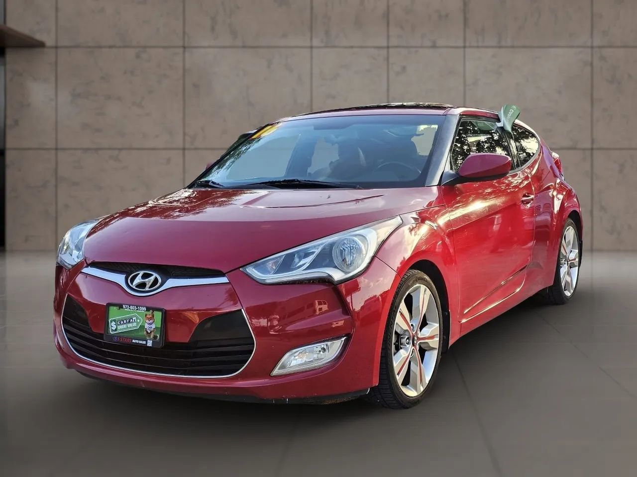 Used 2016 Hyundai Veloster w/ Option Group 03 FWD image 2