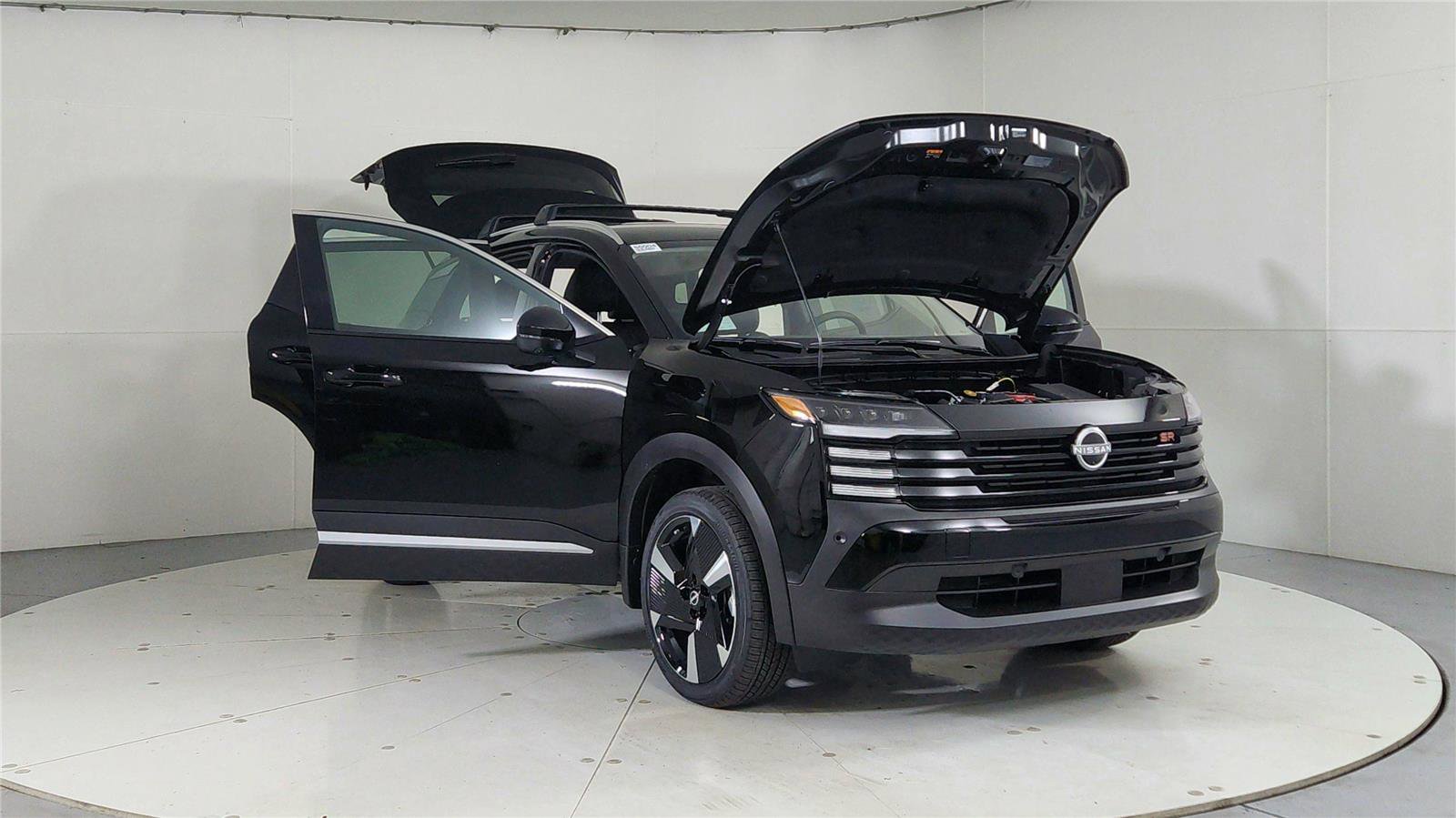 New 2026 Nissan Kicks SR w/ Cold Weather Package image 9