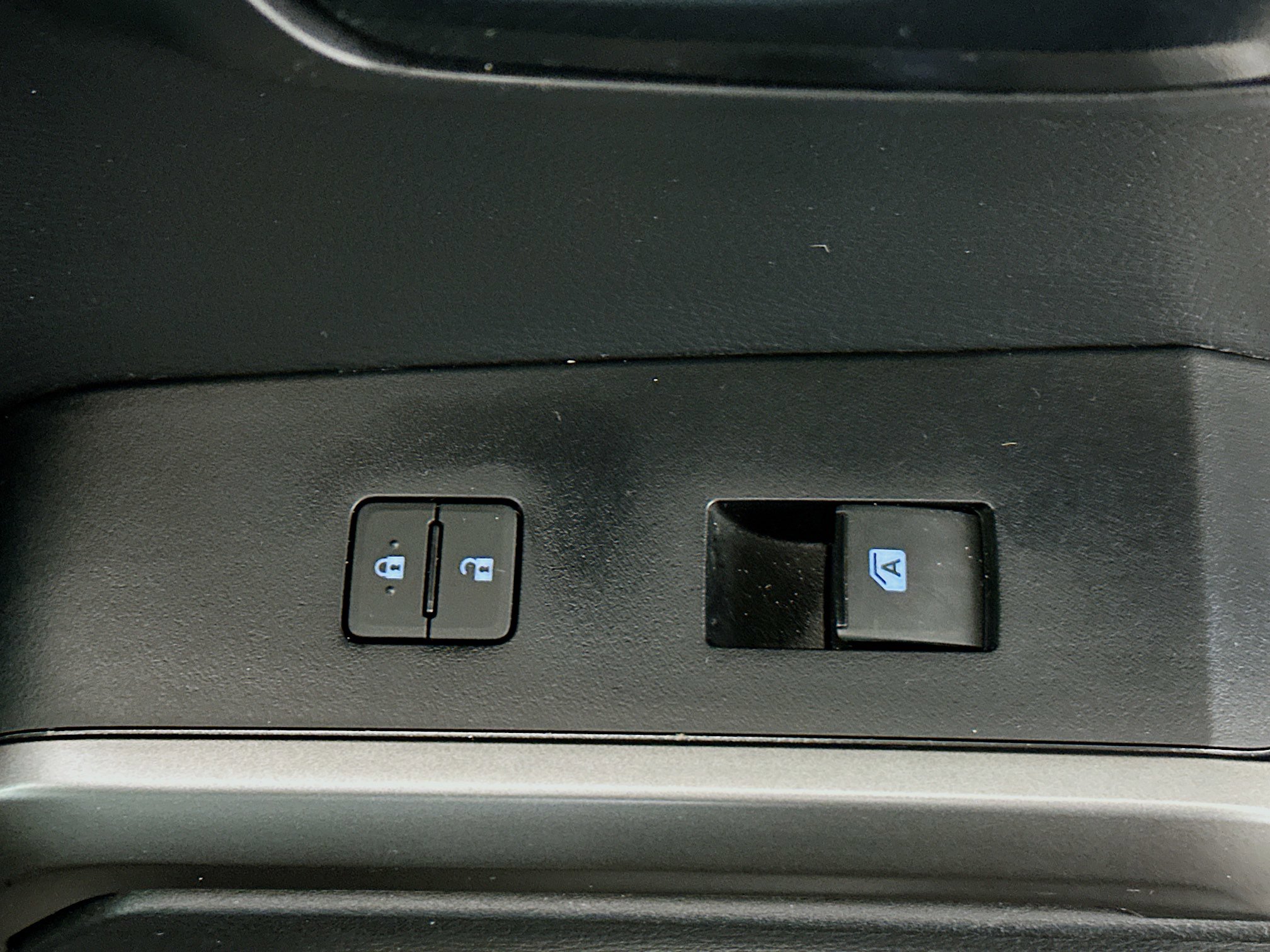 Used 2023 Toyota Tacoma SR5 w/ Technology Package RWD image 29