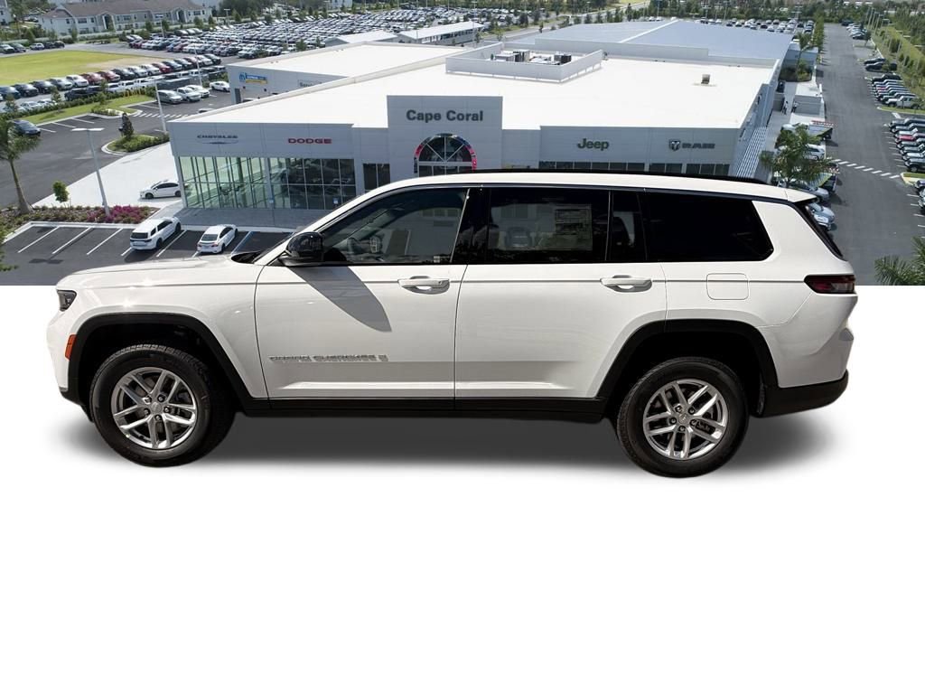 New 2026 Jeep Grand Cherokee L Laredo image 7
