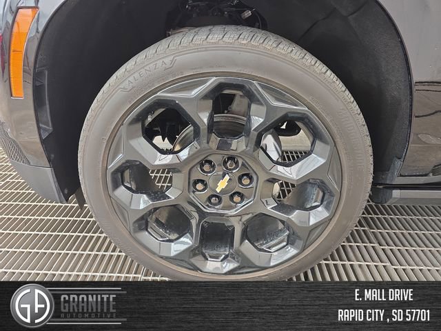 Used 2025 Chevrolet Tahoe High Country AWD/4WD image 27