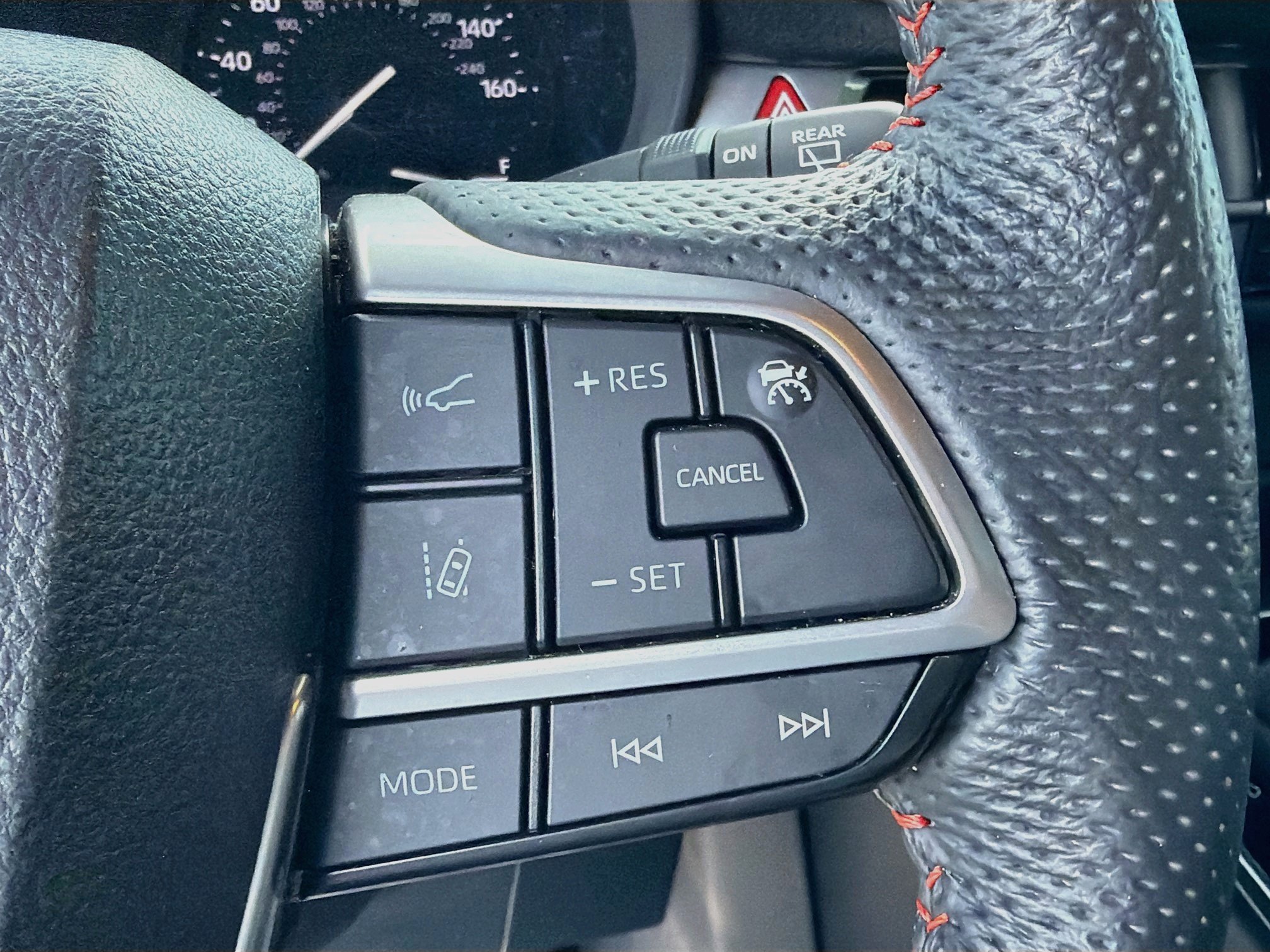Used 2024 Toyota Sienna XSE w/ XSE Plus Package FWD image 40