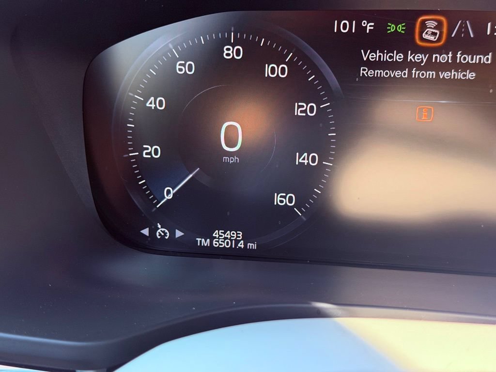 Used 2021 Volvo XC60 T5 Inscription w/ Protection Package Premier FWD image 26