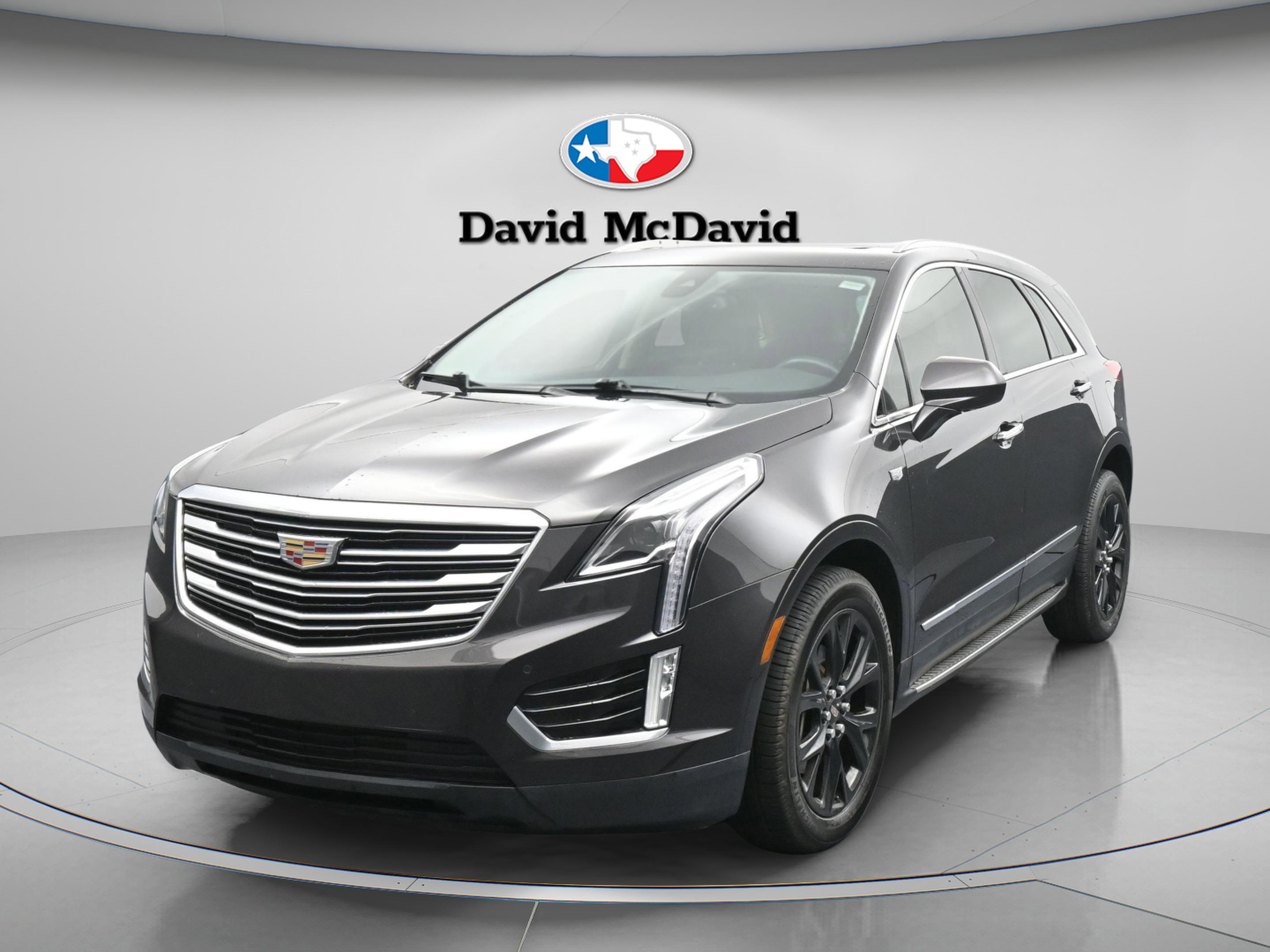 Used 2017 Cadillac XT5 Premium Luxury FWD image 4