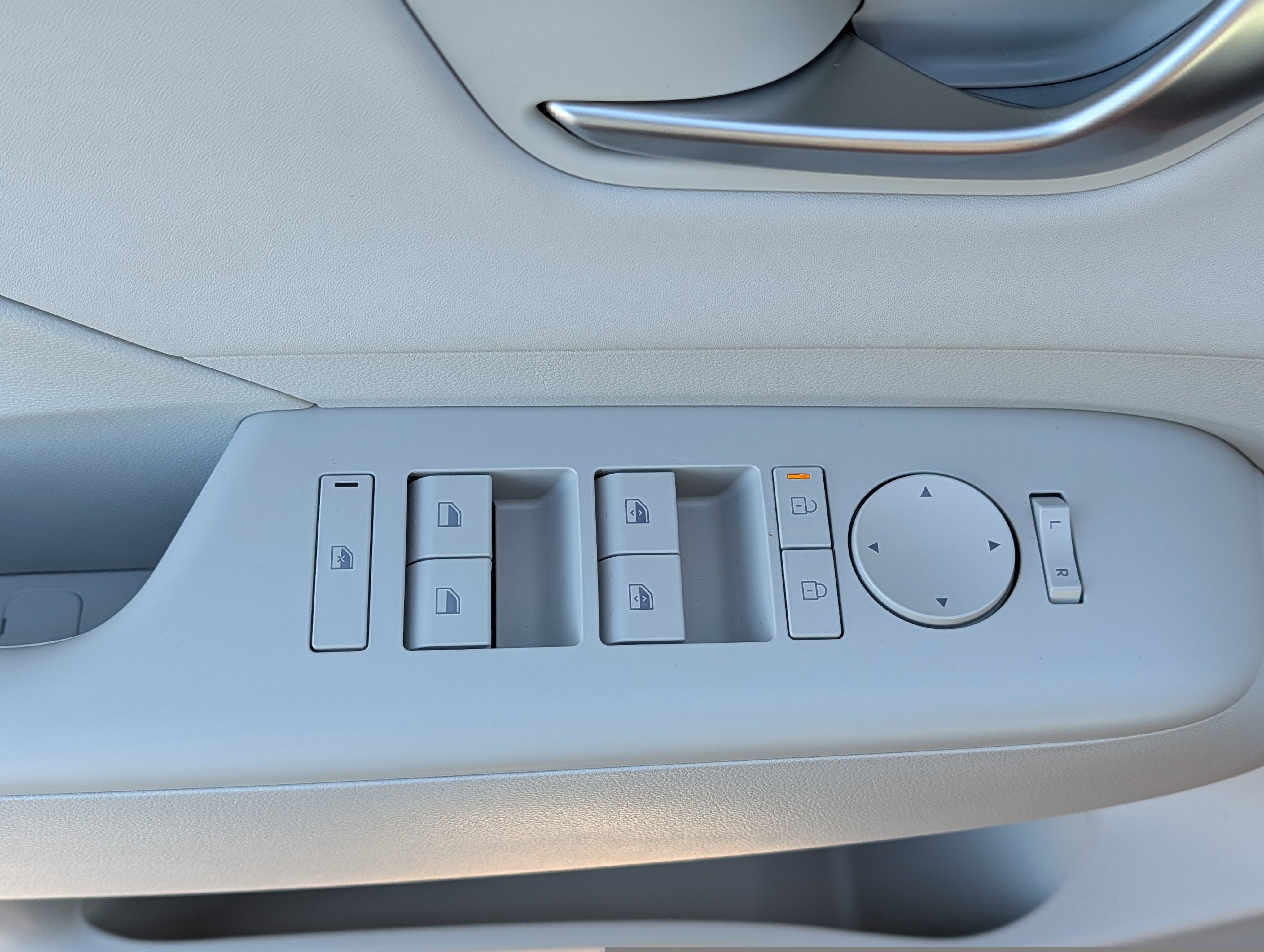 New 2026 Hyundai Kona SEL Premium AWD/4WD image 11