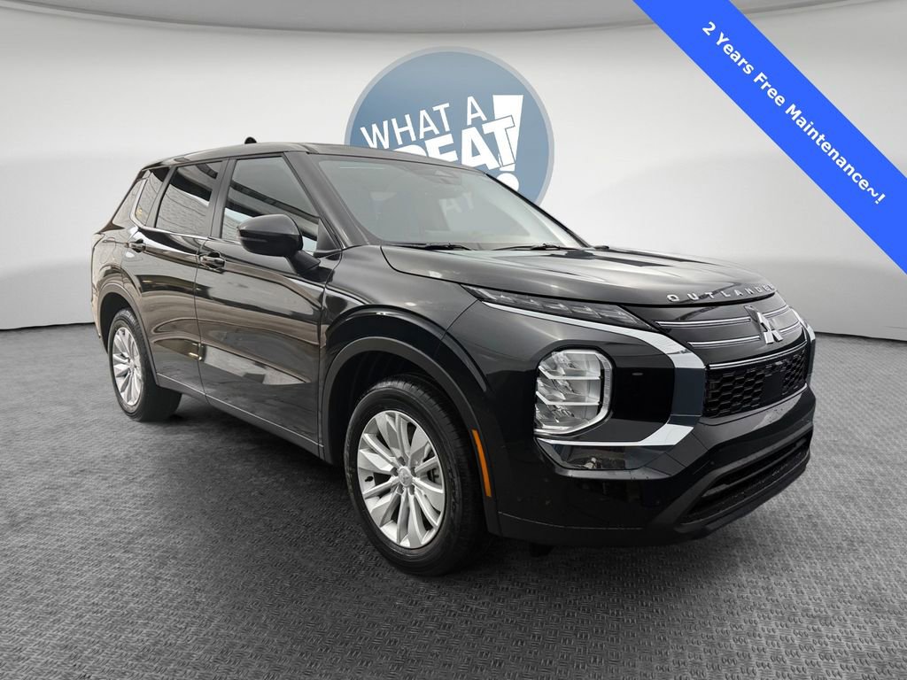 New 2026 Mitsubishi Outlander ES image 1