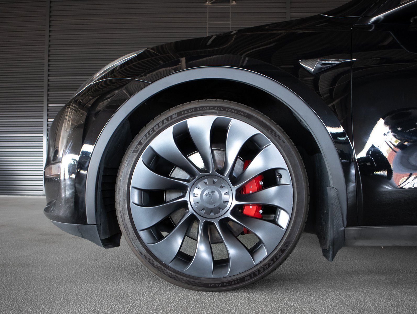 Used 2023 Tesla Model Y Performance AWD/4WD image 4