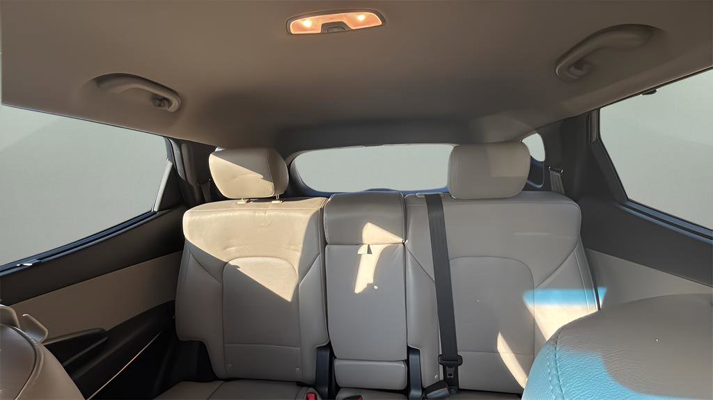 Used 2017 Hyundai Santa Fe Sport image 9