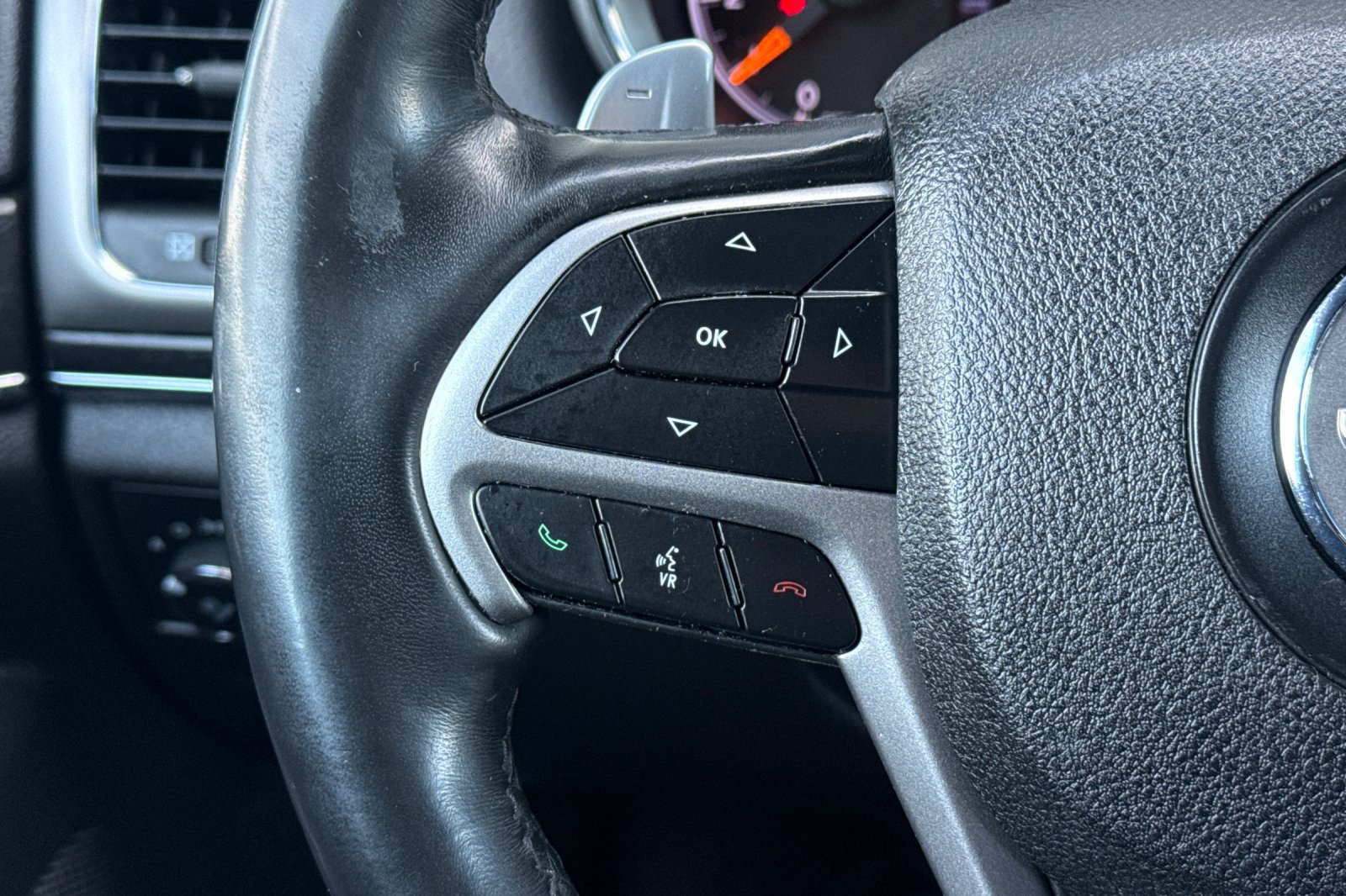Used 2018 Jeep Grand Cherokee Limited w/ Luxury Group II AWD/4WD image 35