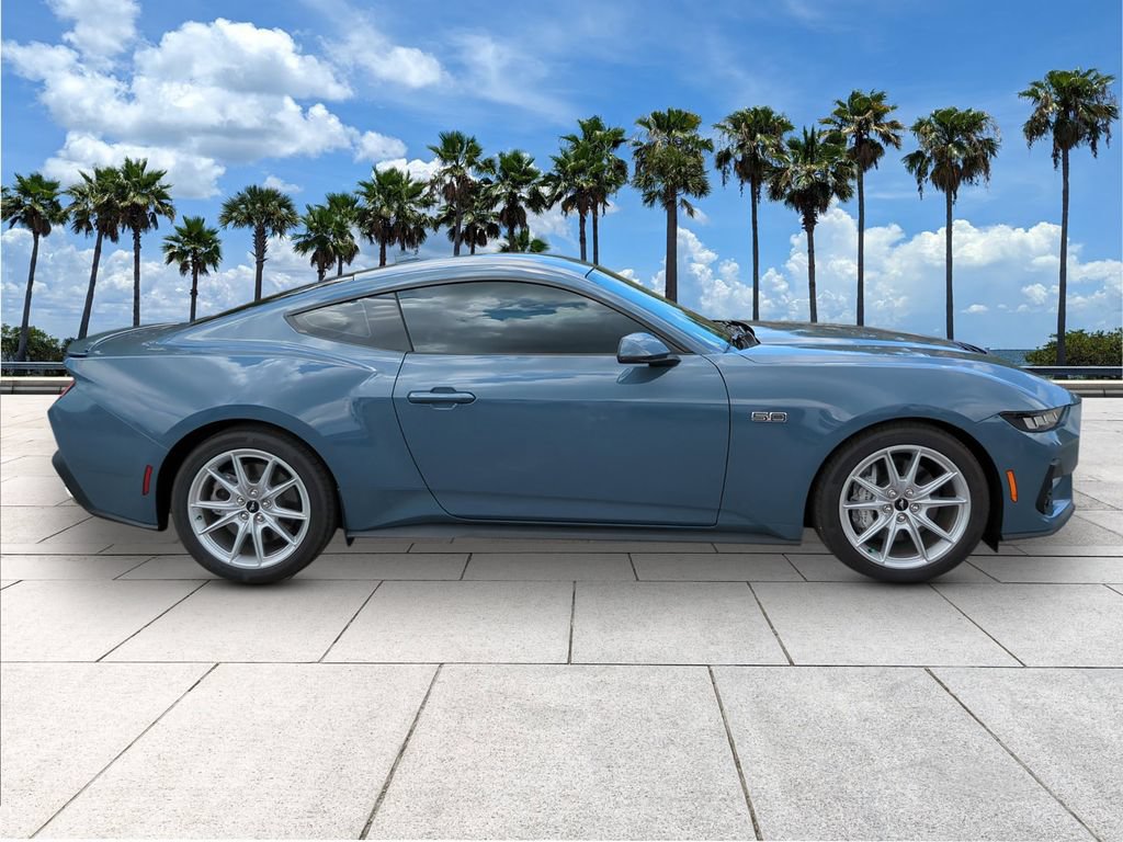 Used 2025 Ford Mustang GT Premium RWD image 8