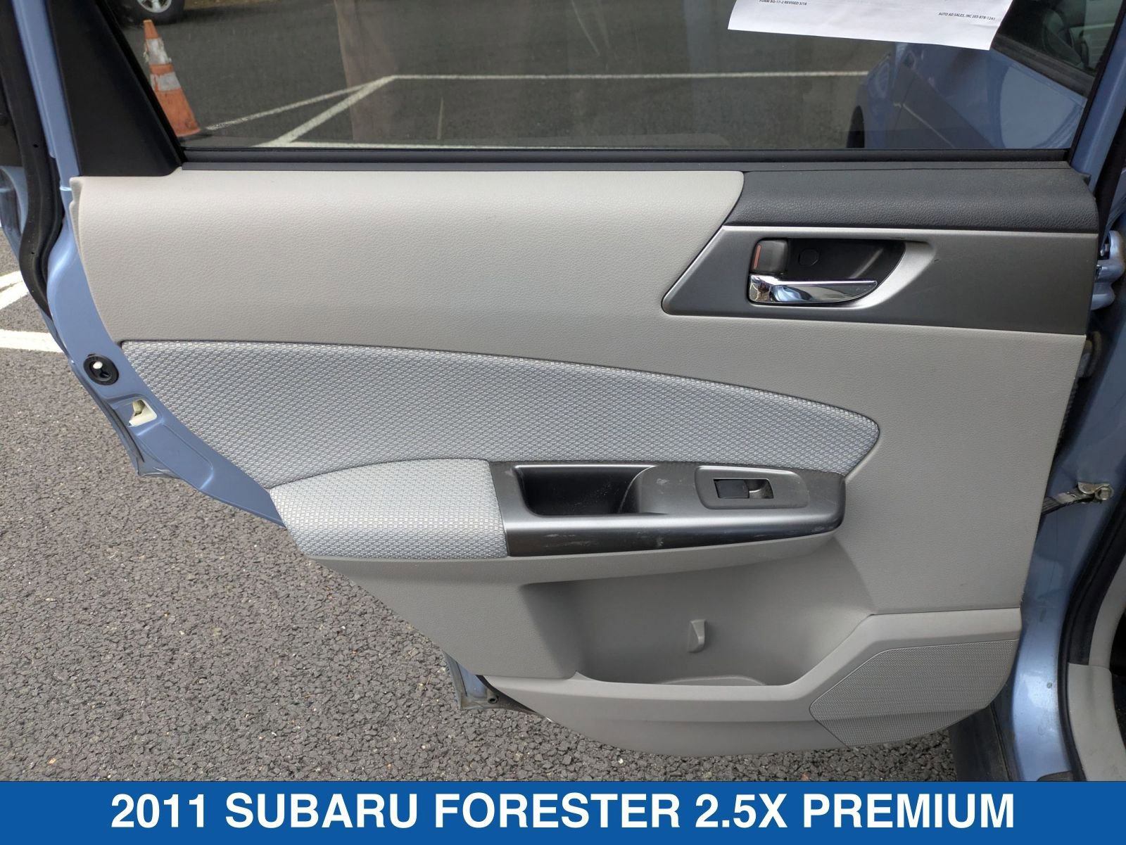 Used 2011 Subaru Forester 2.5X Premium w/ All-Weather Pkg image 28