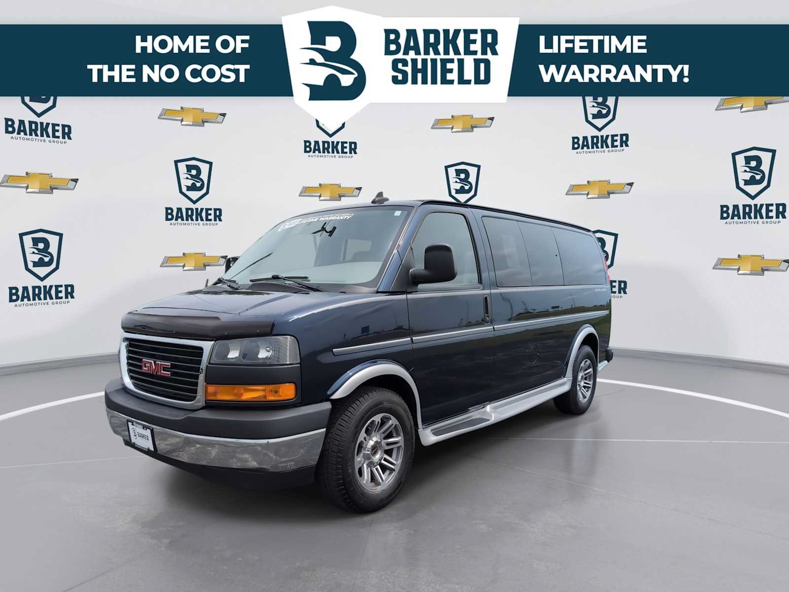 Used 2023 GMC Savana 2500 RWD image 4