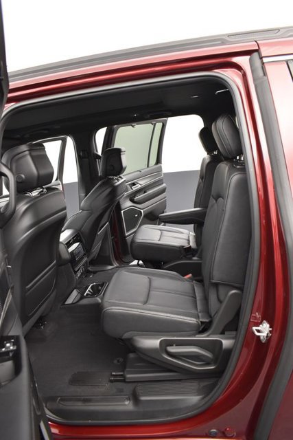 New 2026 Jeep Grand Wagoneer L Limited AWD/4WD image 10