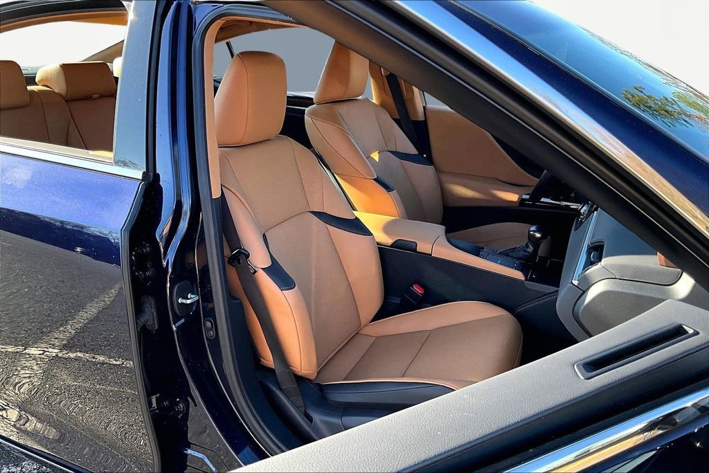 Used 2022 Lexus ES 350 w/ Premium Package image 22