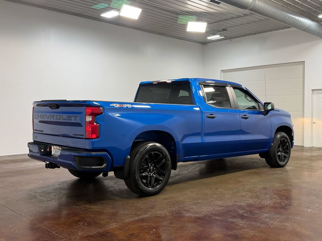 Used 2023 Chevrolet Silverado 1500 Custom w/ LPO, Dark Essentials Package AWD/4WD image 4