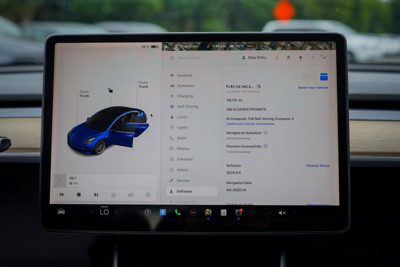 Used 2018 Tesla Model 3 Long Range RWD image 13