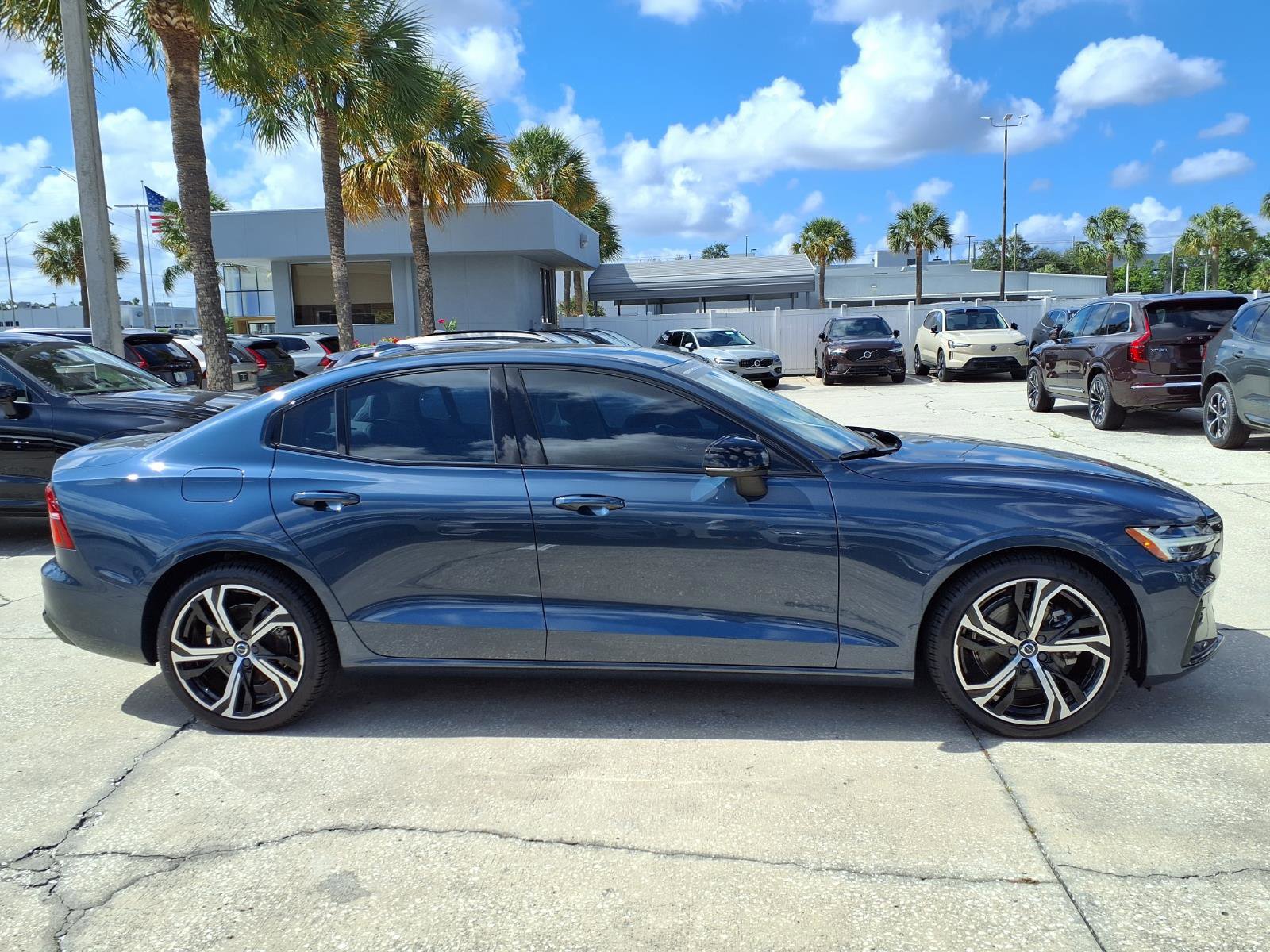 Certified 2024 Volvo S60 B5 Core FWD image 8