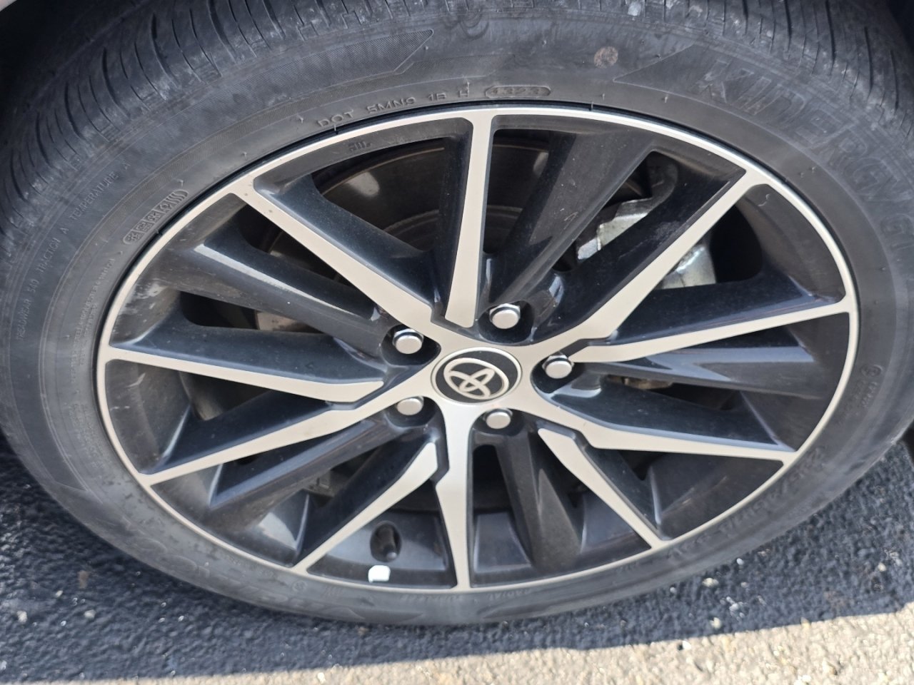 Used 2024 Toyota Camry SE AWD/4WD image 11