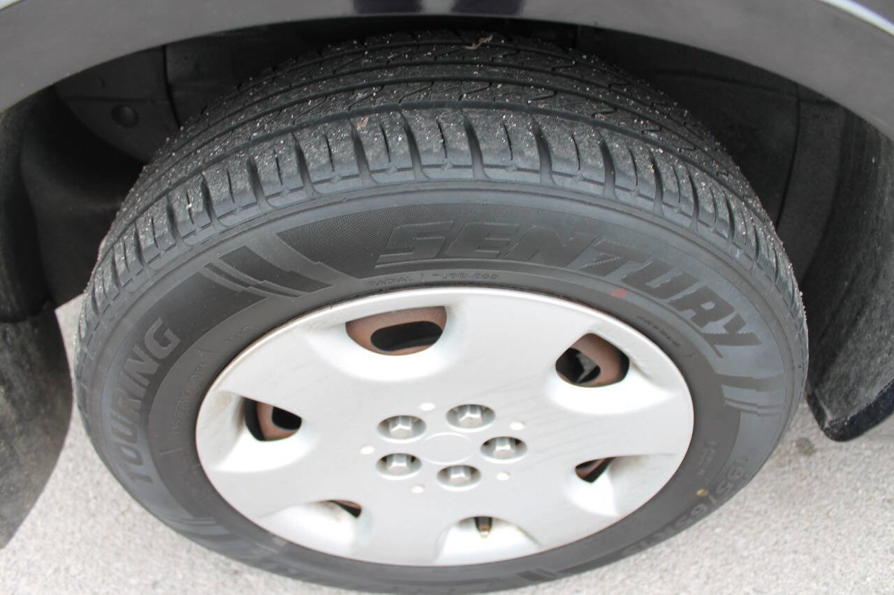 Used 2003 Chrysler PT Cruiser image 18