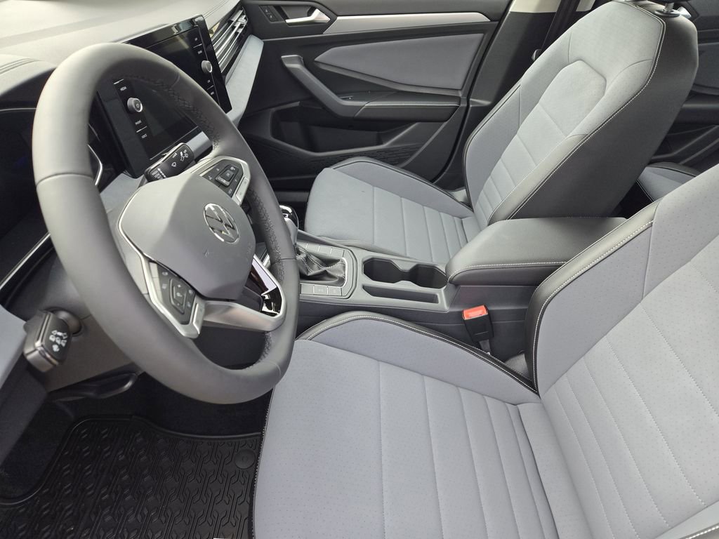New 2026 Volkswagen Jetta SE image 10