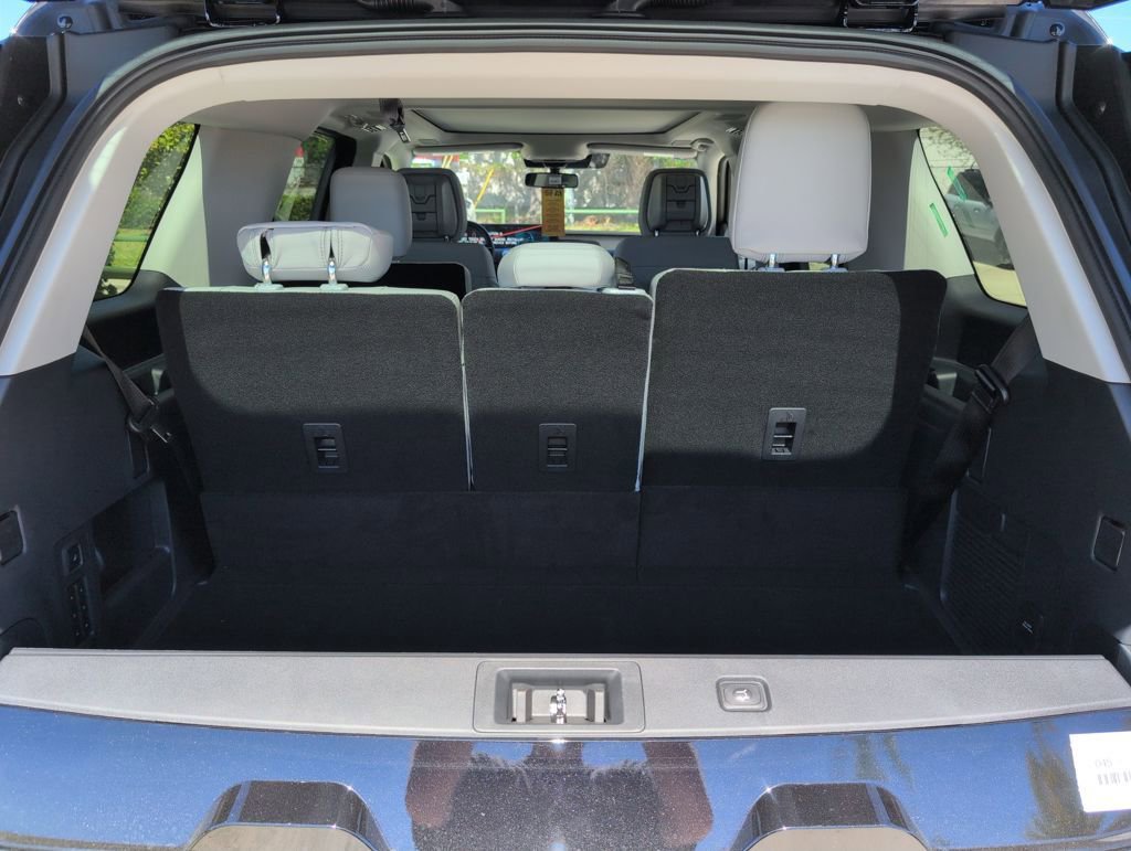 New 2026 Ford Expedition Platinum w/ Driver's Package image 27