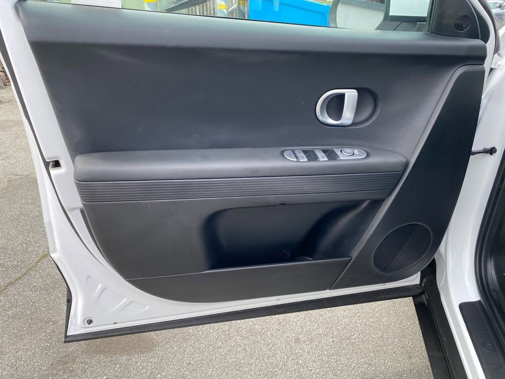 Used 2024 Hyundai Ioniq 5 SEL image 11