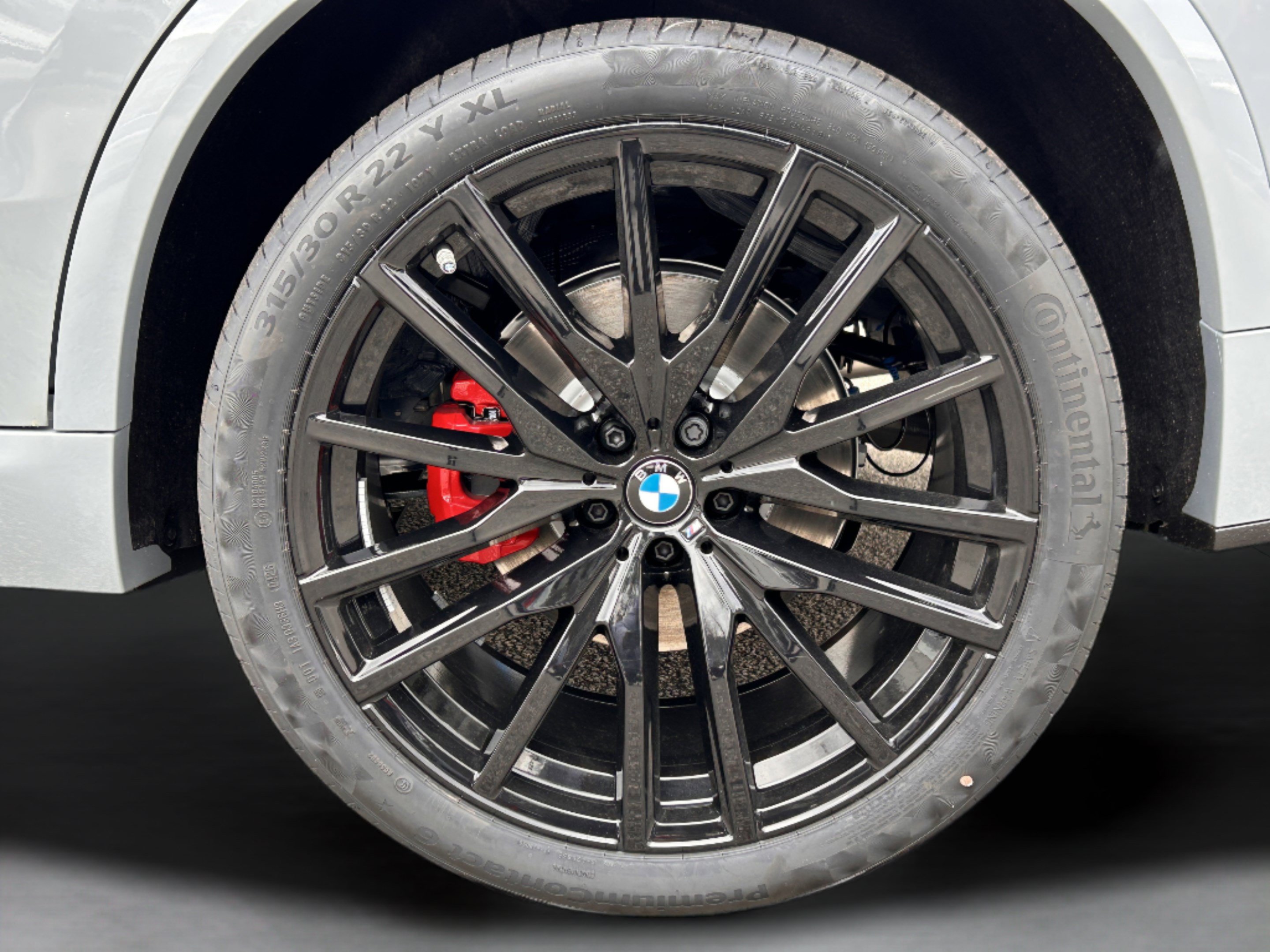 Used 2026 BMW X5 xDrive40i w/ M Sport Package AWD/4WD image 37