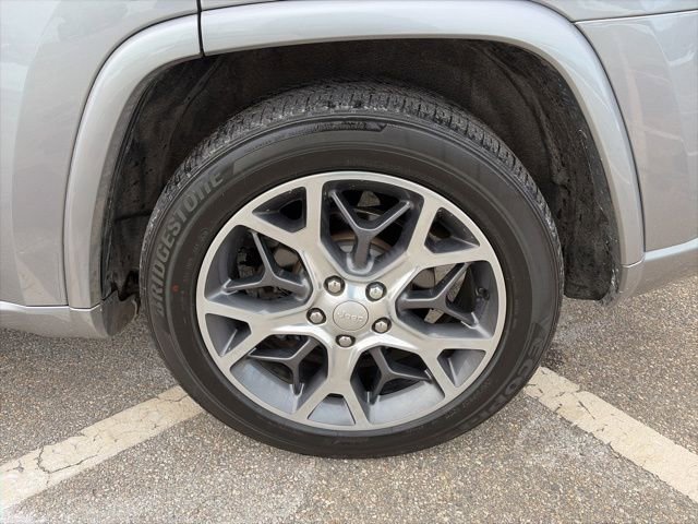 Used 2020 Jeep Grand Cherokee Overland image 10