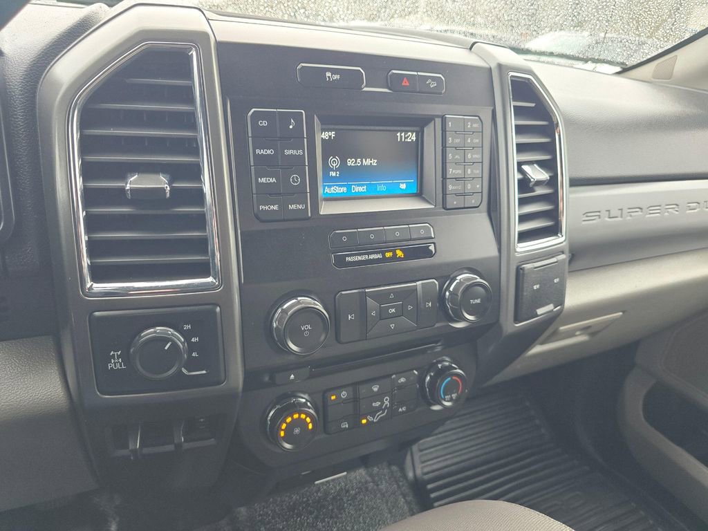 Used 2018 Ford F250 XLT w/ FX4 Off-Road Package image 23
