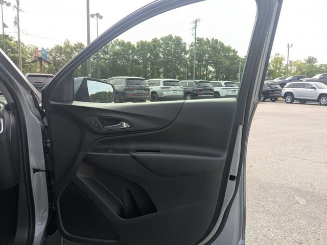 Used 2024 Chevrolet Equinox LT image 37