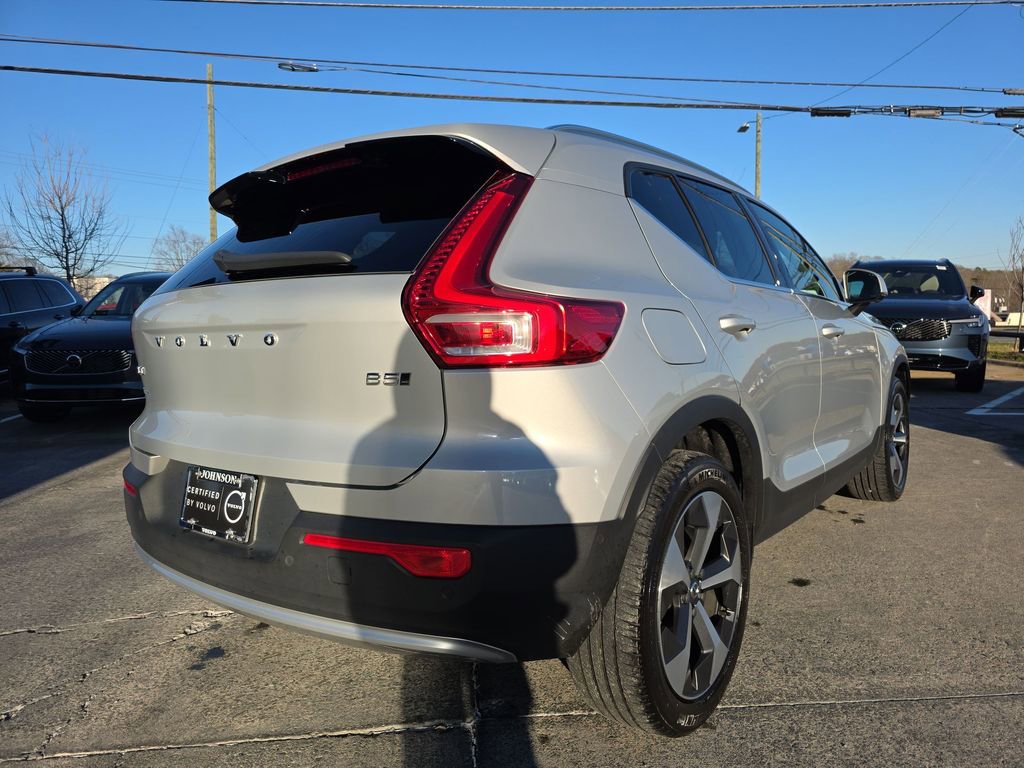 Certified 2023 Volvo XC40 B5 Plus w/ Driver Assist Package image 7