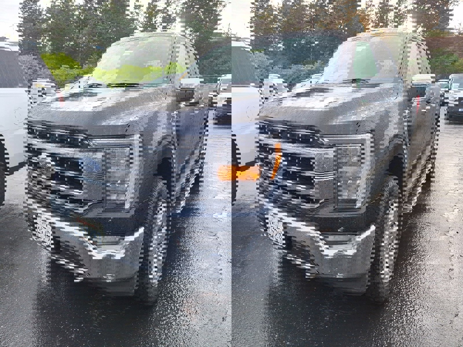 Used 2022 Ford F150 Lariat w/ Max Trailer Tow Package image 3