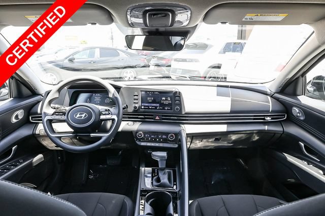 Certified 2025 Hyundai Elantra Hybrid FWD image 14