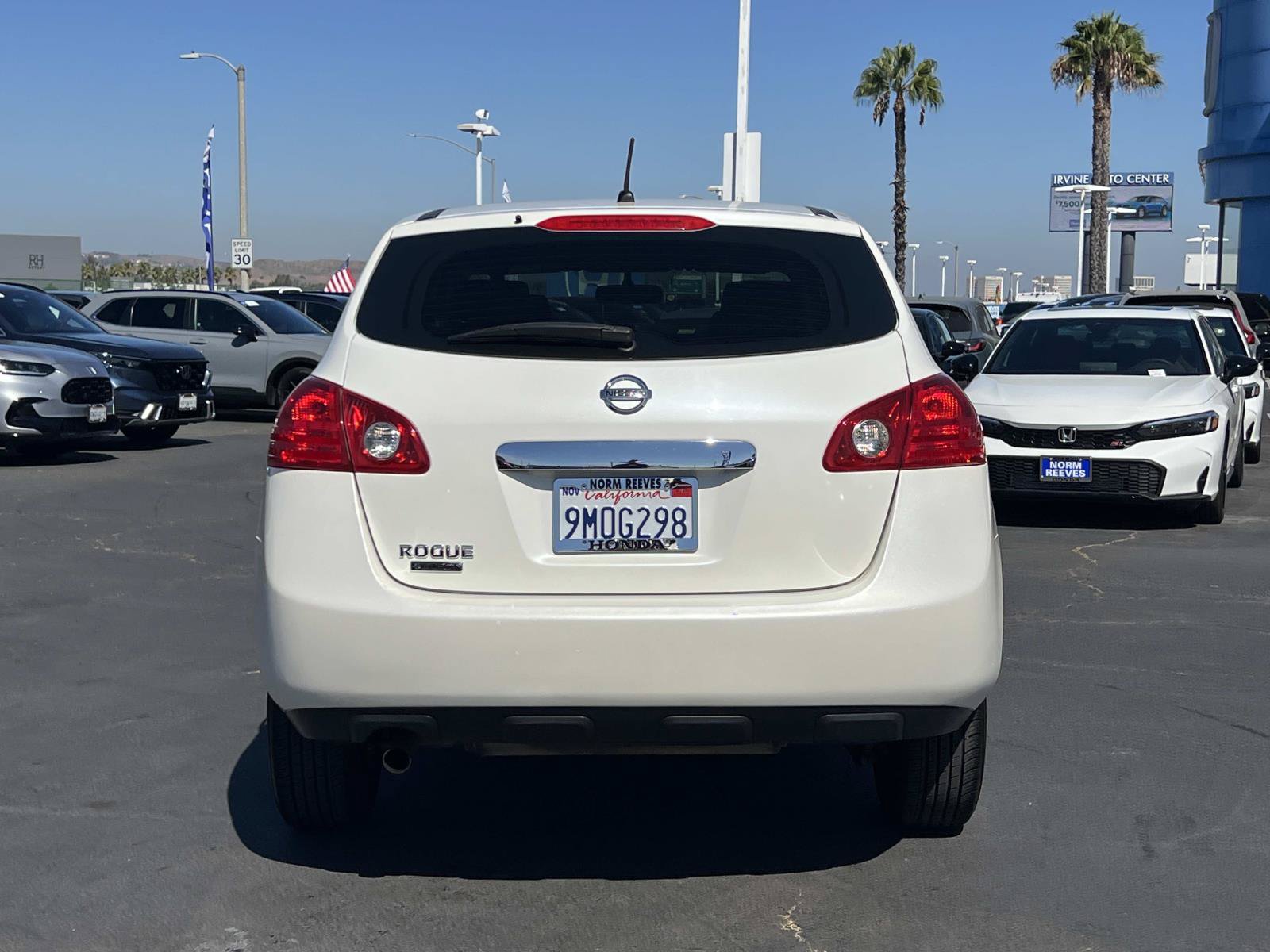 Used 2015 Nissan Rogue S FWD image 18