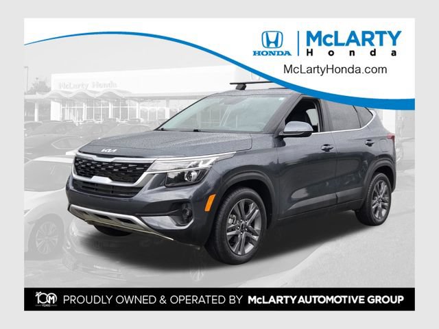 Used 2023 Kia Seltos S w/ Navigation Package FWD image 1